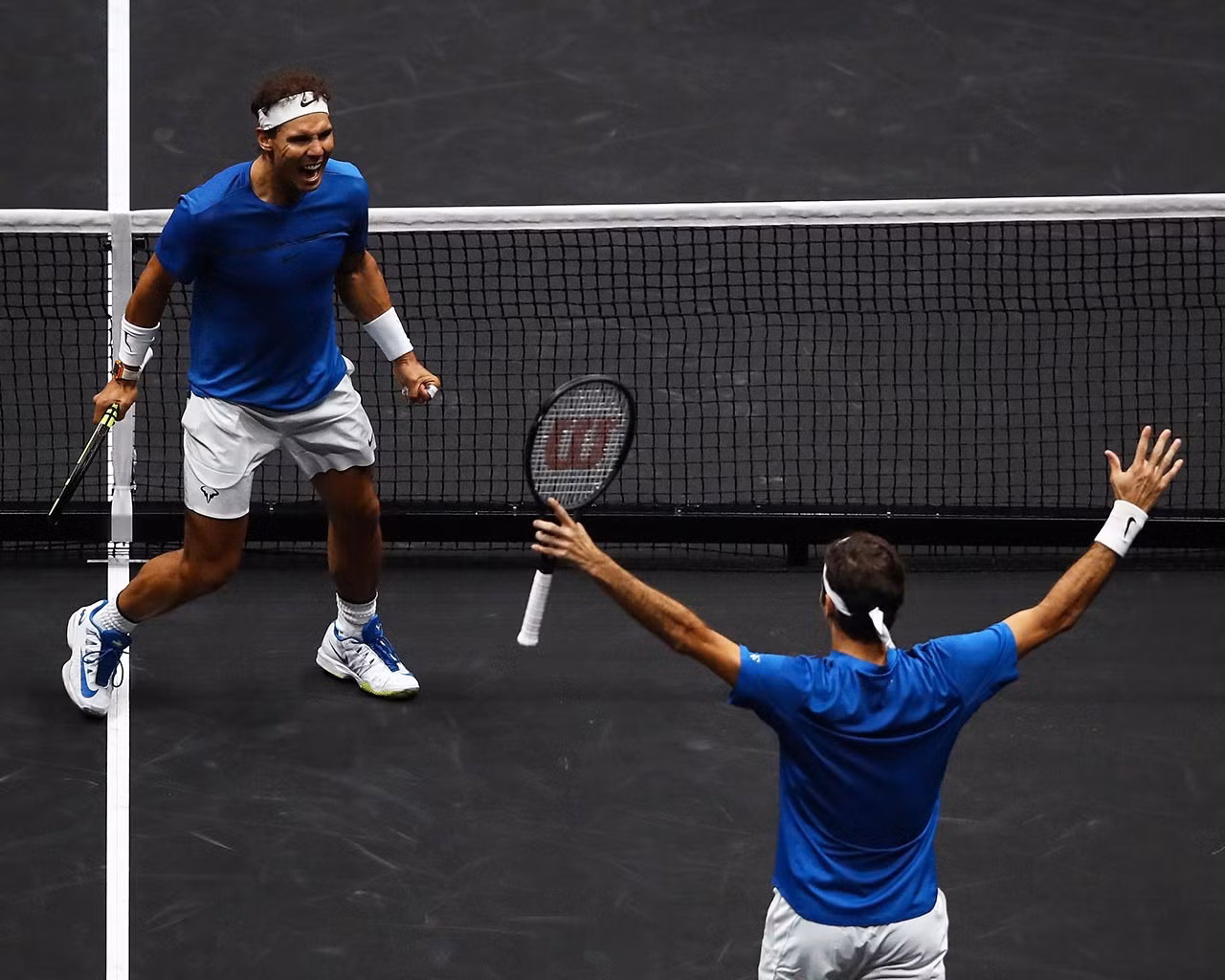 Không đồng điệu trong trận đánh đôi lịch sử, Nadal và Federer vẫn vui đùa cùng chiến thắng ảnh 8