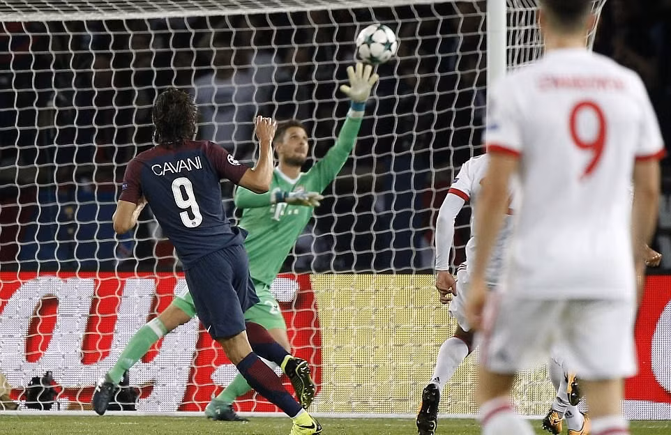 Neymar và Cavani đồng lòng, PSG bắn hạ Hùm xám ảnh 3