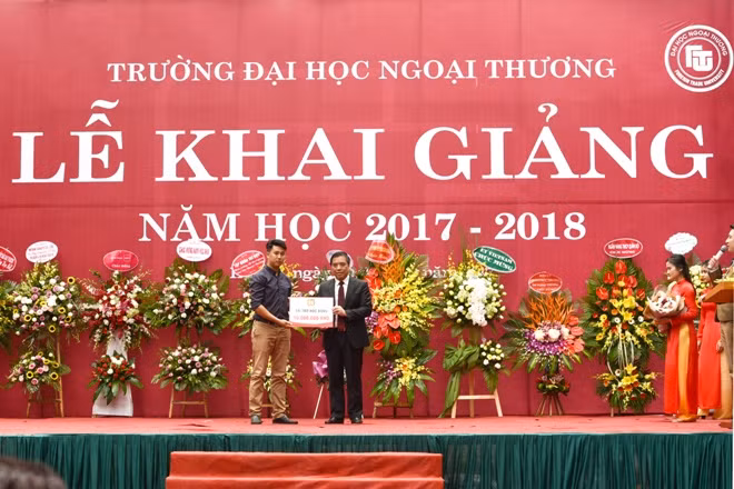 Các trường Đại học đồng loạt khai giảng năm học mới ảnh 4
