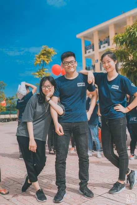Chân trần, mặt mộc lên sân khấu, vẫn là ứng viên cho ngôi vị Hoa hậu Đại dương 2017 ảnh 4