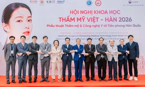Giao lưu y học thẩm mỹ Việt Nam - Hàn Quốc