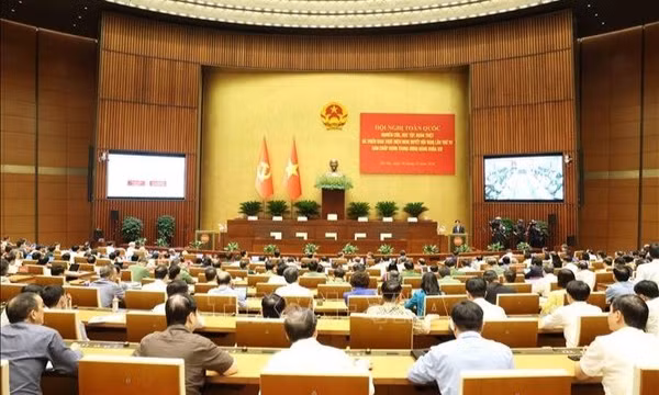 Hội nghị toàn quốc quán triệt và triển khai thực hiện Nghị quyết Hội nghị Trung ương 4