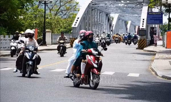 Thời tiết 25/10: Các khu vực duy trì ngày nắng, có nơi trên 34 độ C