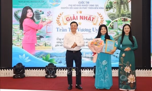 Phát huy vai trò của phụ nữ trong chuyển đổi số, chuyển đổi xanh