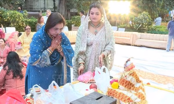 Karwa Chauth – Lễ hội tôn vinh tình yêu gia đình ở Ấn Độ
