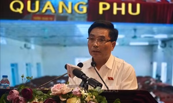 Phó Chủ tịch Quốc hội Nguyễn Doãn Anh tiếp xúc cử tri Thanh Hóa