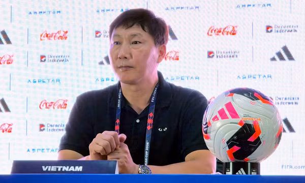 FIFA ASEAN Cup 2016: HLV Kim Sang Sik đặt mục tiêu thắng Pakistan