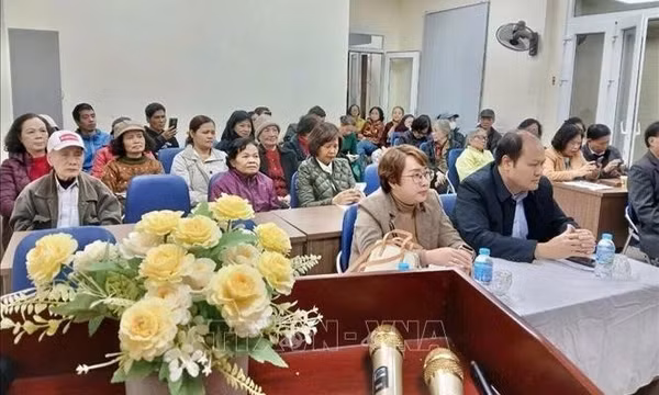 Phát huy trí tuệ người cao tuổi góp ý quy hoạch đô thị sông Hồng