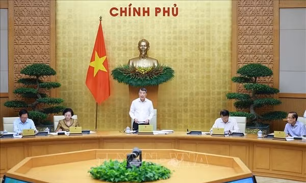 Thủ tướng Lê Minh Hưng: Thể chế phải đi trước một bước, mở đường cho phát triển