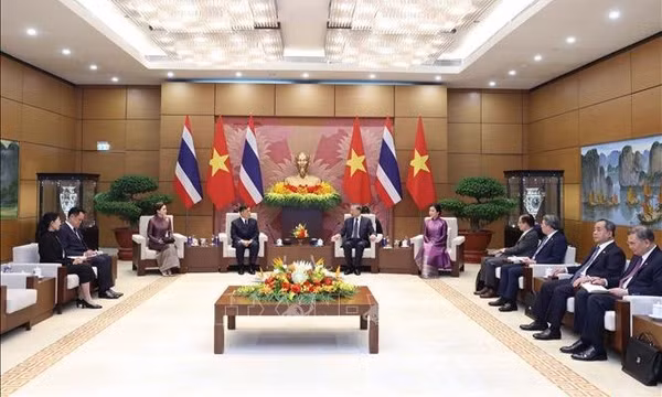 Ba dấu mốc hội tụ trong chuyến thăm của Nhà vua Thái Lan và Hoàng hậu
