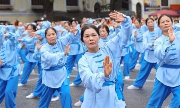  Chăm sóc, phát huy vai trò của người cao tuổi trong bối cảnh già hóa dân số