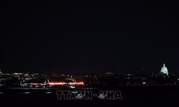 Tai nạn máy bay tại Mỹ: Truy xuất dữ liệu radar, thu thập hộp đen