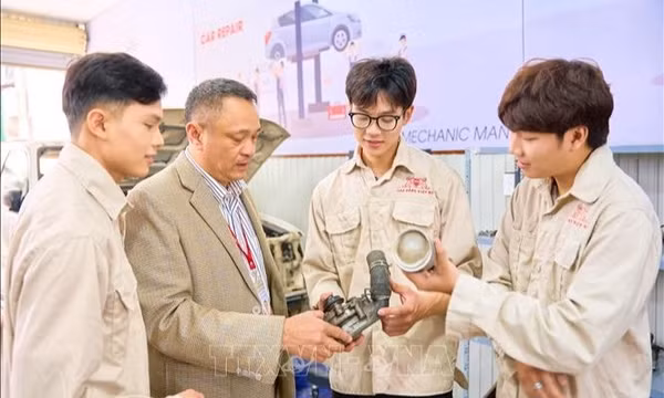 Bồi dưỡng chuẩn nghề nghiệp giảng viên: Giảm lý thuyết, tăng thực hành 