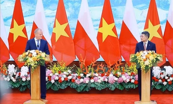 Việt Nam - Ba Lan nâng cấp quan hệ lên Đối tác Chiến lược