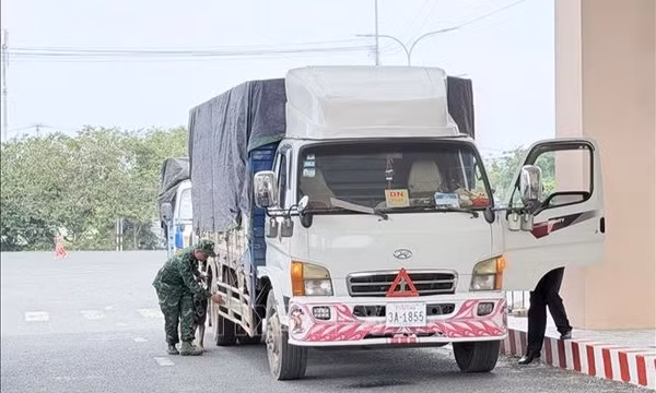 Kết nối cao tốc - cửa khẩu, mở không gian phát triển kinh tế biên giới