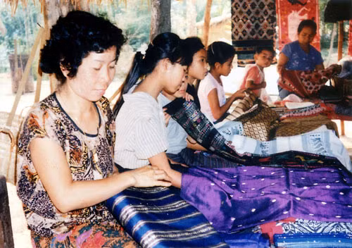 Dệt lụa một nét văn hóa Lào ảnh 2