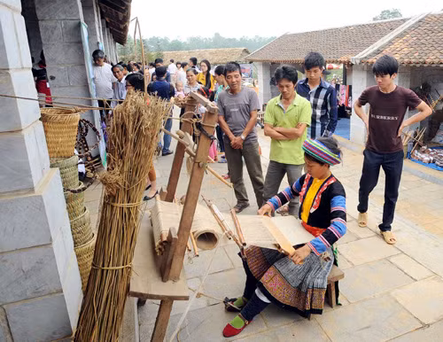 Tưng bừng Ngày hội văn hóa các dân tộc ảnh 5