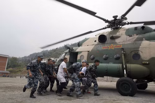 Trung Quốc dốc toàn lực cứu trợ động đất ảnh 1
