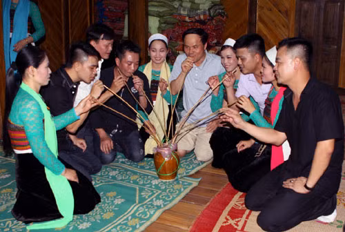 Đồng bào Thái làm du lịch cộng đồng ảnh 4