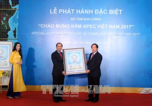 Phát hành bộ tem 'Chào mừng Năm APEC Việt Nam 2017' ảnh 1