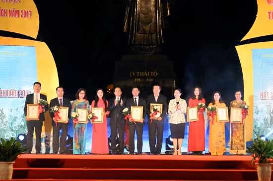 Tân Á Đại Thành - Top 1 Hàng Việt Nam được người tiêu dùng yêu thích ảnh 1