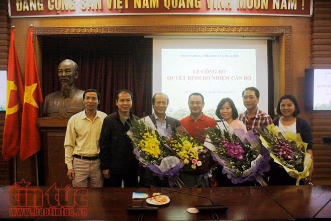 NSND Anh Tú là Phó Giám đốc phụ trách Nhà hát Kịch Việt Nam ảnh 1
