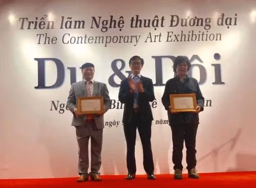 Triển lãm tranh ‘Du và Dội’ ảnh 4
