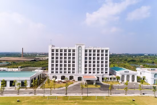 Vingroup sắp khánh thành Trung tâm Đào tạo bóng đá hàng đầu Đông Nam Á ảnh 1