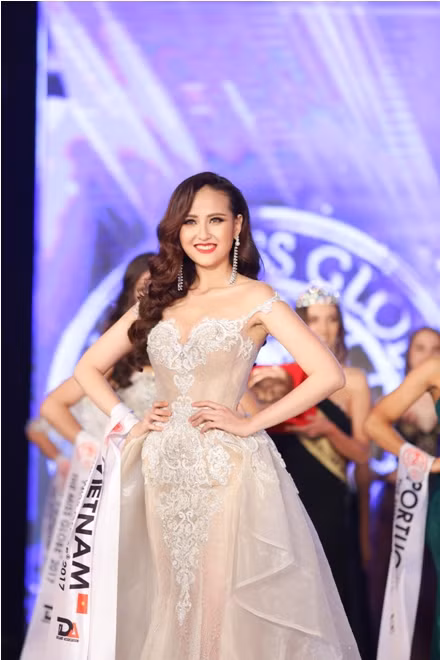 Đỗ Trần Khánh Ngân đăng quang Miss Globe 2017, Việt Nam có Hoa hậu Quốc tế đầu tiên ảnh 9