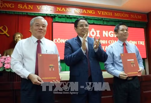 Công bố quyết định của Bộ Chính trị về công tác cán bộ tại tỉnh Sóc Trăng ảnh 1