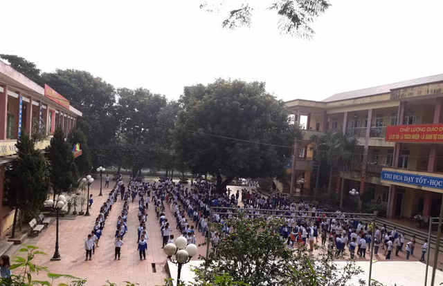 Thu trái quy định, hiệu trưởng trường Tiểu học Hàm Rồng bị phạt 10 triệu đồng ảnh 1