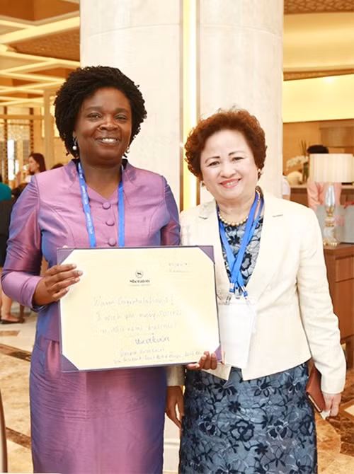 Chủ tịch Tập đoàn BRG tiếp Phó chủ tịch Ngân hàng thế giới bên lề APEC 2017 ảnh 1