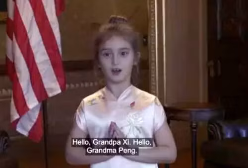 Cháu gái Tổng thống Trump trở thành 'ngôi sao ngoại giao nhí' ở Trung Quốc ảnh 1