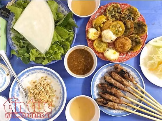 Đến quán Bà Gái thưởng thức đặc sản miền Trung trong lòng Hà Nội ảnh 3