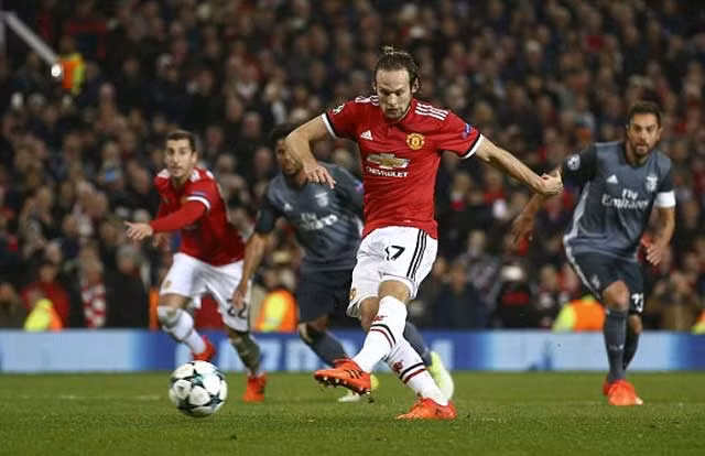 Toàn thắng 4 trận, Manchester United vẫn chưa thể giành vé sớm vào vòng knock-out ảnh 3