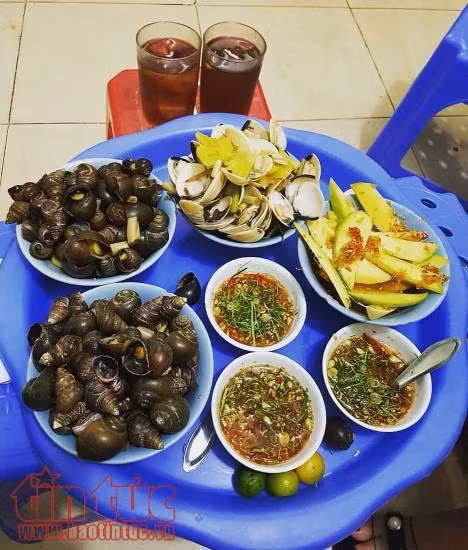 Khoái khẩu với món ốc luộc ngày đông ảnh 1