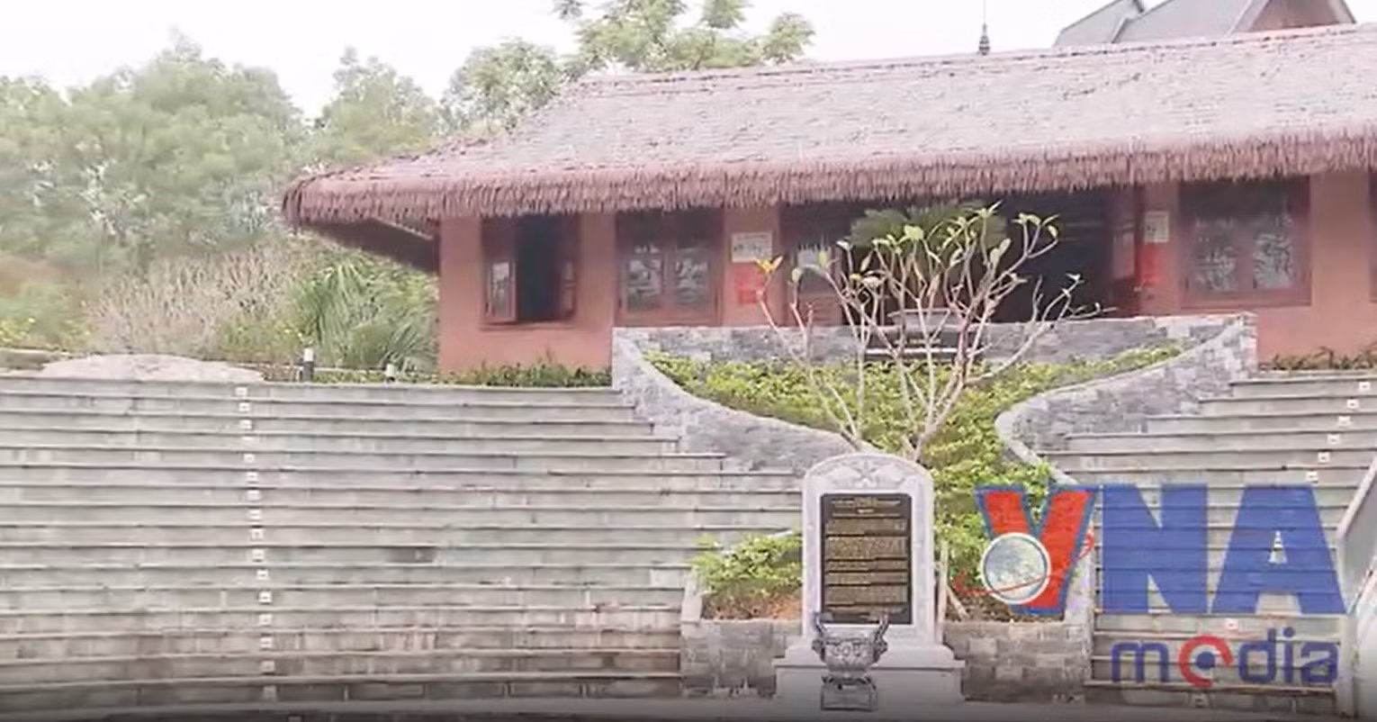 Thăm Trường dạy làm báo đầu tiên mang tên Huỳnh Thúc Kháng