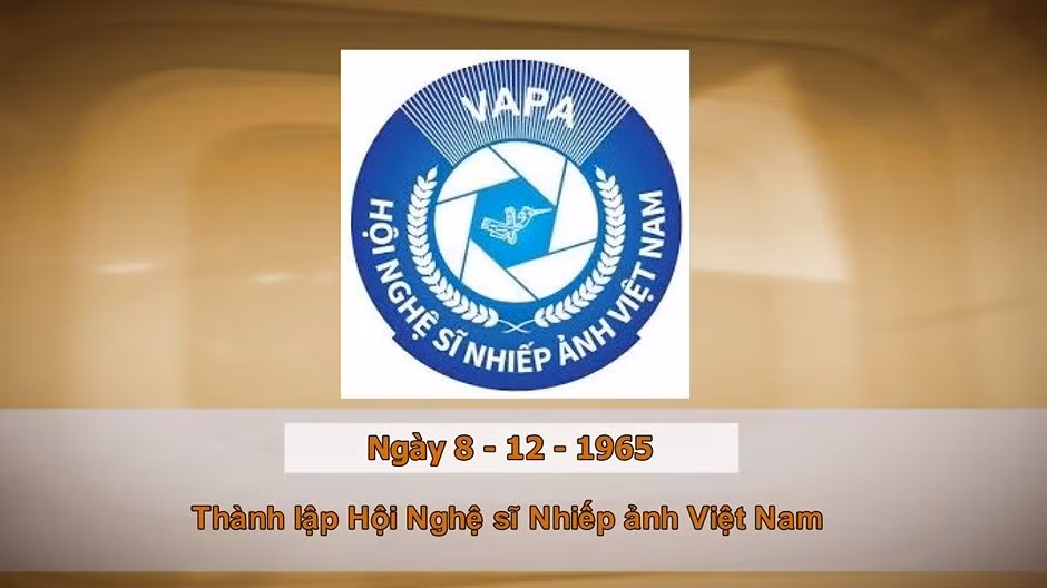 Khoảnh khắc và Sự kiện ngày 8/12 