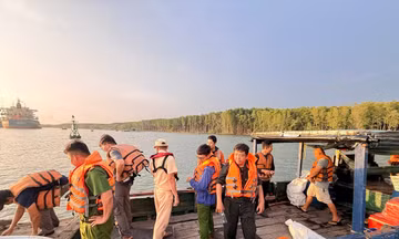 CSGT TP Hồ Chí Minh tăng cường bảo đảm an toàn giao thông đường thủy.