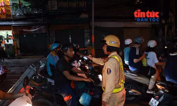 TP Hồ Chí Minh: Xử lý hơn 5.200 trường hợp vi phạm nồng độ cồn, phạt hơn 30,8 tỷ đồng.