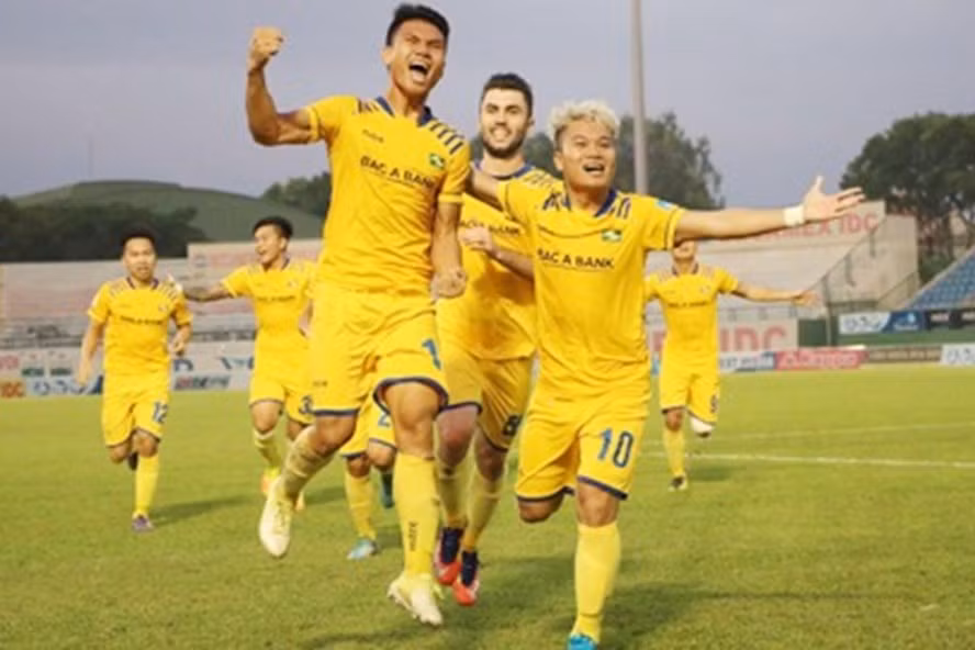 Đè bẹp Bình Dương 5-1, Sông Lam Nghệ An đăng quang Cúp Quốc gia ảnh 1