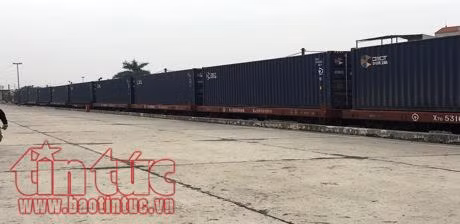 Đón chuyến tàu container chuyên tuyến đầu tiên Việt Nam - Trung Quốc ảnh 1