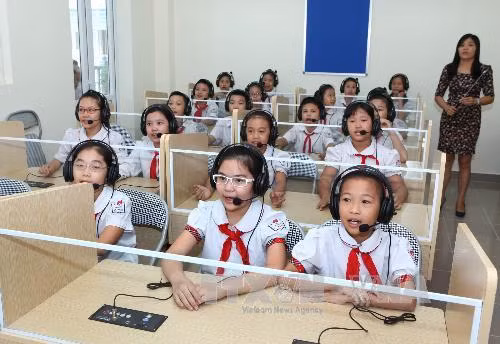 Nhiều quận, huyện Hà Nội hoàn thành xây trường chuẩn quốc gia ảnh 1