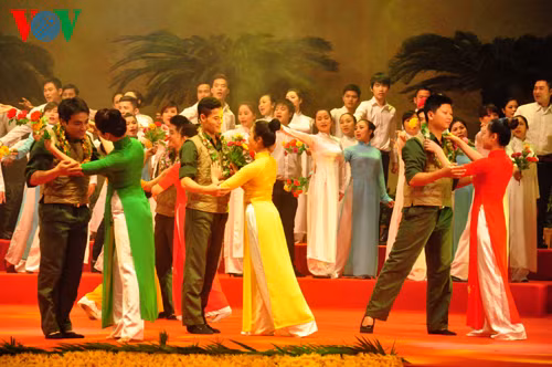 Đặc sắc chương trình nghệ thuật 'Đảng và mùa Xuân' ảnh 1