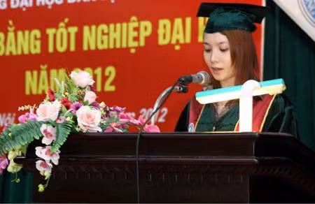Cô thủ khoa thành công từ phương pháp tư duy logic ảnh 1
