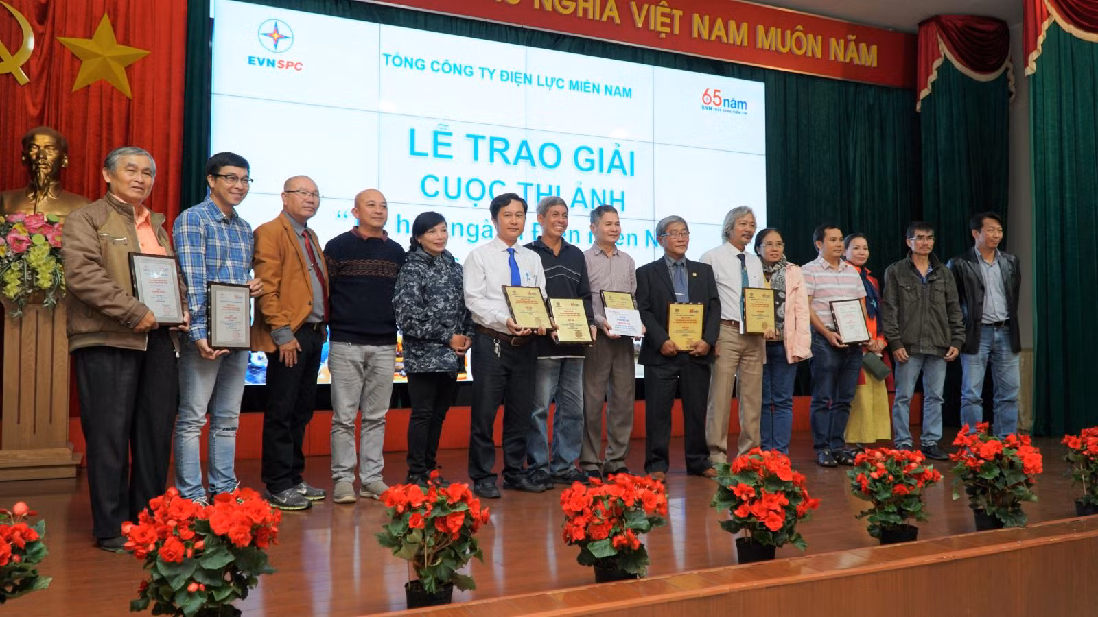 Chú thích ảnh