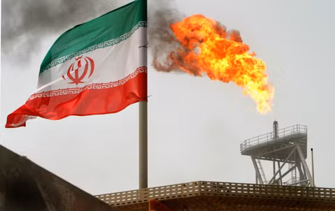  Nga, Iran đàm phán khai thác dầu khí ảnh 1