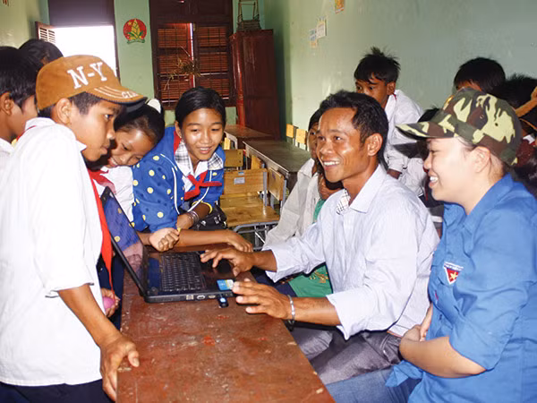 Tạo chuyển biến trong xây dựng tổ chức cơ sở đảng ảnh 1
