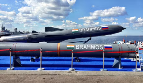 Lần đầu tiên tiết lộ kết cấu của tên lửa mới BrahMos ảnh 1