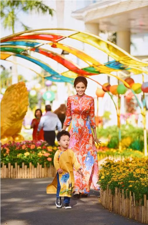 Hoa hậu Diễm Hương rực rỡ đầu Xuân ảnh 2